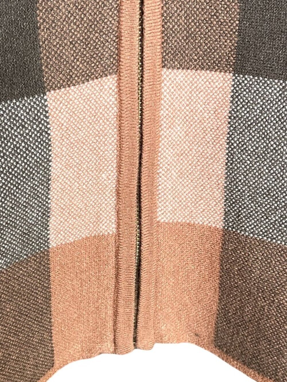 Tahari Plaid Zip Front Poncho Cape Sweater S/M Beige Brown Cream Soft - Picture 11 of 11